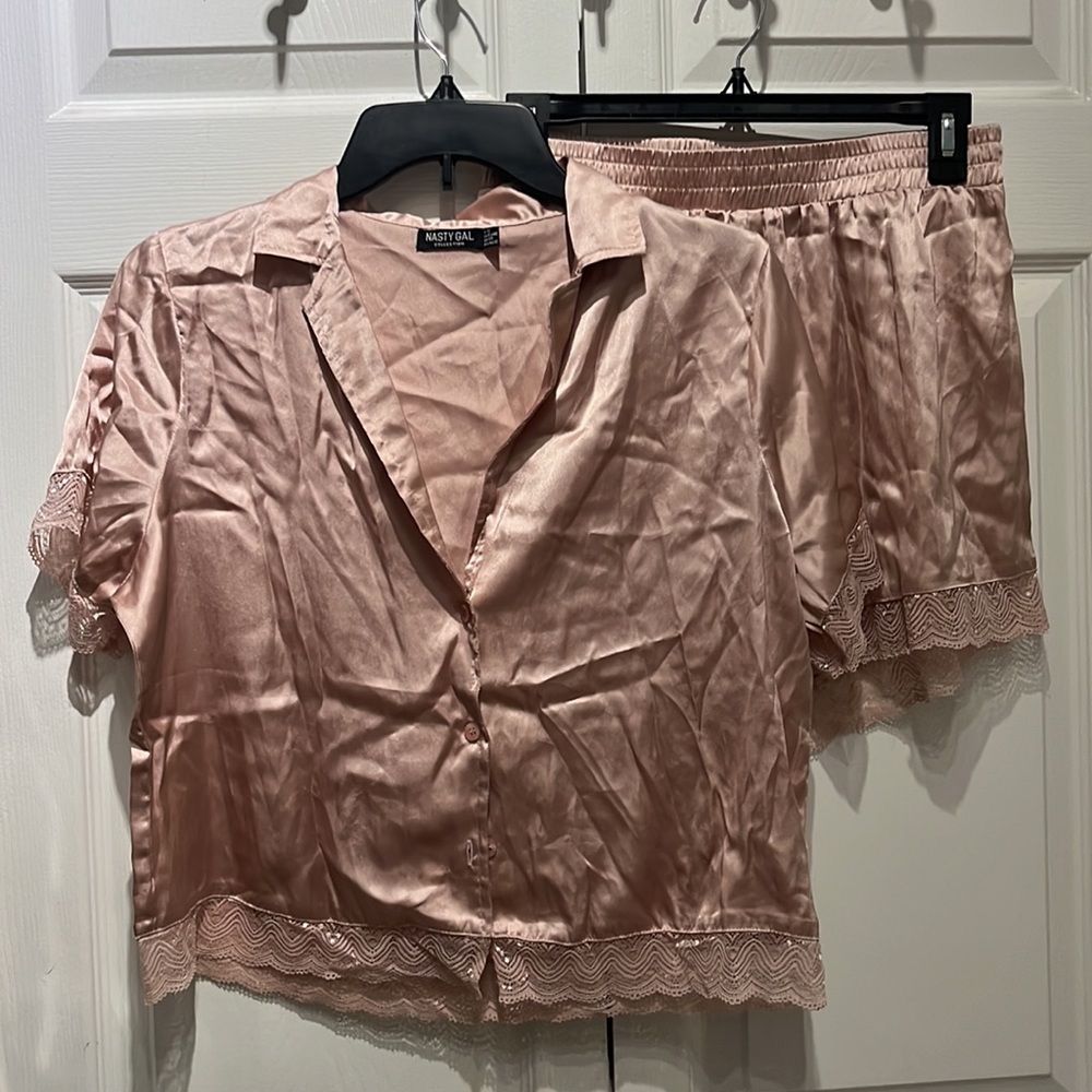 NWOT Nasty Gal Lace Trim Shirt and Shorts Pajama Set - Picture 2 of 4